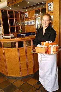 Hotel Mecklenheide 3*