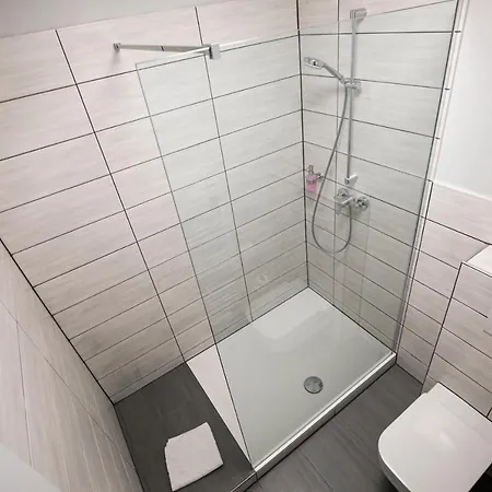 Mecklenheide Отель 3*